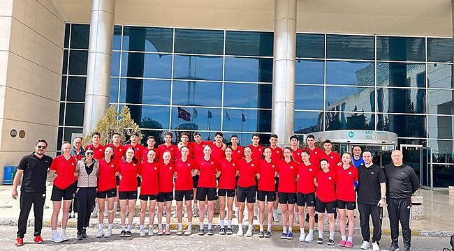 TVF Spor Lisesi Kız ve Erkek Voleybol Takımlarından Büyük Başarı