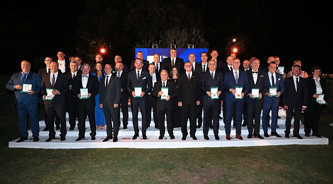 TVF Başkanı Mehmet Akif Üstündağ, CEV 50. Yıl Gala Yemeğine Katıldı