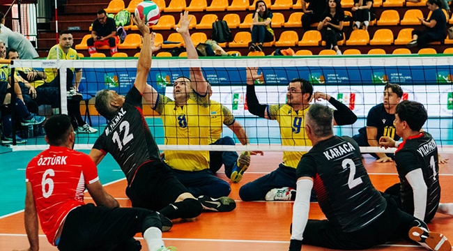 Türkiye Oturarak Voleybol Milli Takımları Günü 2 Mağlubiyetle Tamamladı