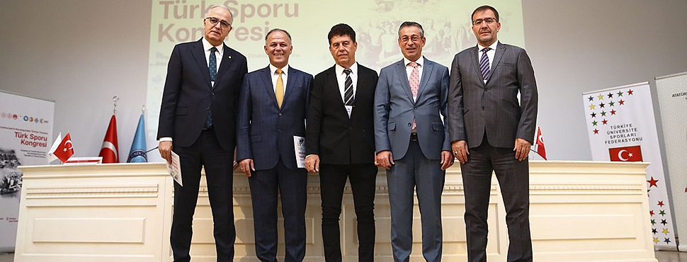 Başkan Üstündağ, Türk Sporu Kongresi’ne Konuşmacı Olarak Katıldı