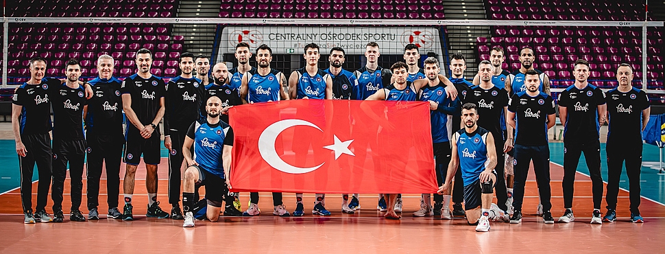 Halkbank yarı final istiyor