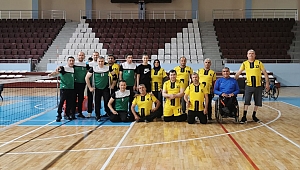 TVF Oturarak Voleybol 1.Ligi Lig Etabı Müsabakaları Sona Erdi