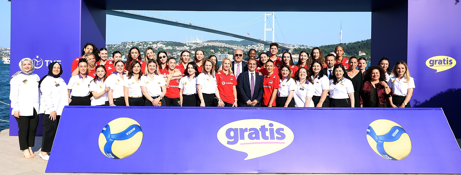 Gratis, Kadın Voleybol Milli Takımlar Ana Sponsoru Oldu