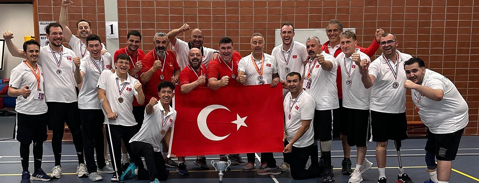 Oturarak Voleybol Erkek Milli Takımımız Gümüş Madalya Kazandı