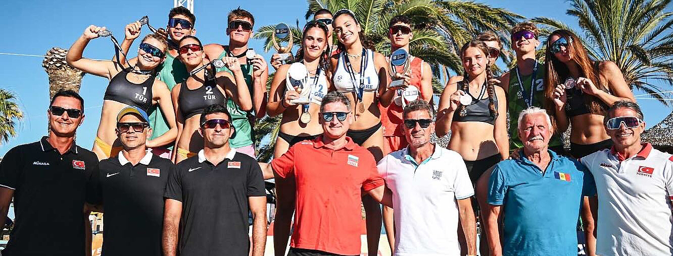 Plaj Voleybolu Milli Takımlarımızdan U20 Balkan Şampiyonasında 2 Gümüş Madalya !