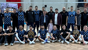 Dursun Ali Arslan Voleybol Turnuvası'nda heyecan sürüyor
