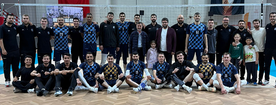 Dursun Ali Arslan Voleybol Turnuvası'nda heyecan sürüyor