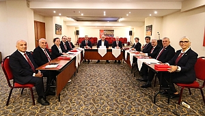 Türkiye Voleybol Federasyonu Merkez Hakem ve Gözlemci Kurulu, 9 Ekim 2025 tarihinde TVF Başkanı Mehmet Akif Üstündağ’ın katılımıyla ilk toplantısını gerçekleştirdi.