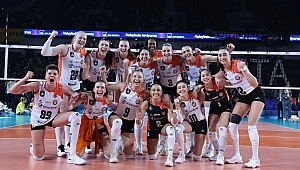 2026 Kadınlar AXA Sigorta Kupa Voley'de Finalin Adı VakıfBank-Eczacıbaşı Dynavit