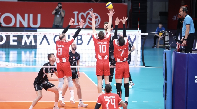 SMS Grup Efeler Ligi'nde Play-off 3-4 Etabı Sona Erdi