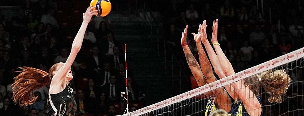 Vodafone Sultanlar Ligi'nde şampiyon belli oluyor: VakıfBank ve Fenerbahçe 5. maçta karşılaşıyor!