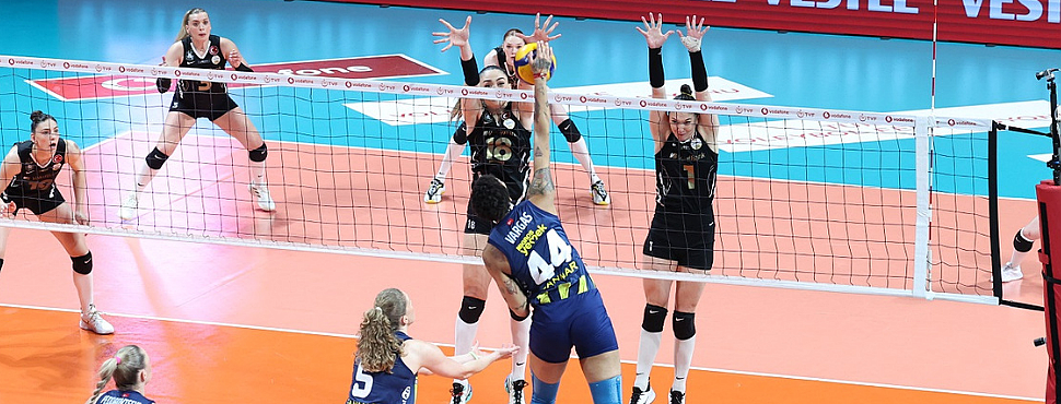 Vodafone Sultanlar Ligi Play-Off Final Etabı'nda Dördüncü Maç Oynandı