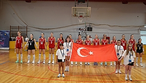 U16 Kadın Milli Takımımız, Sırbistan'ı 3-0 Mağlup Etti