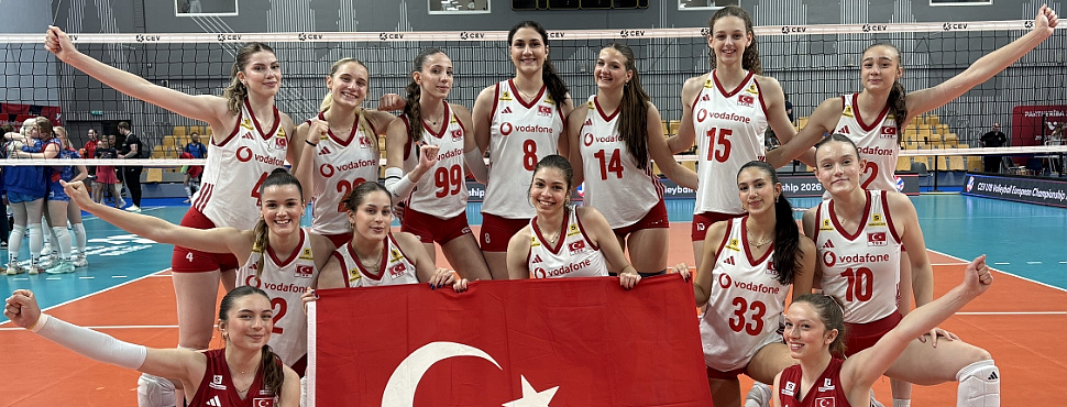 U18 Kadın Milli Takımımız, namağlup yarı finalde