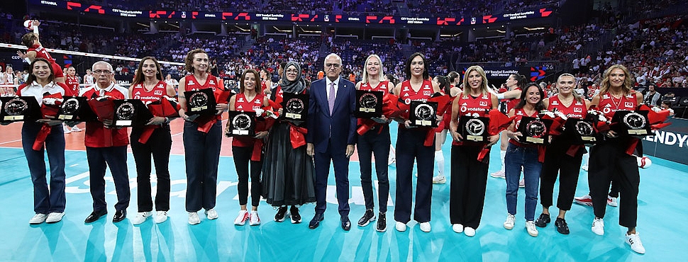 2003 Avrupa İkincisi A Milli Kadın Voleybol Takımı’na Özel Tören