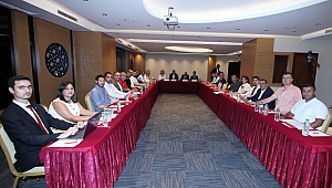 SMS Grup Efeler Ligi 2025-26 Sezonu Değerlendirme Toplantısı Yapıldı