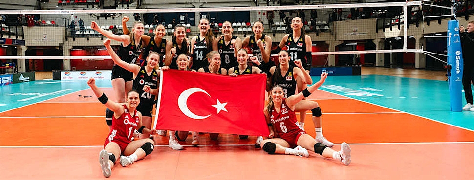 U 17 Kız Milli Takımımız Dünya Şampiyonası'nda Yarı Finale Yükseldi