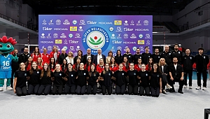 Nilüfer Belediyespor Kadın Voleybol Takımı Kadrosu Tanıtıldı