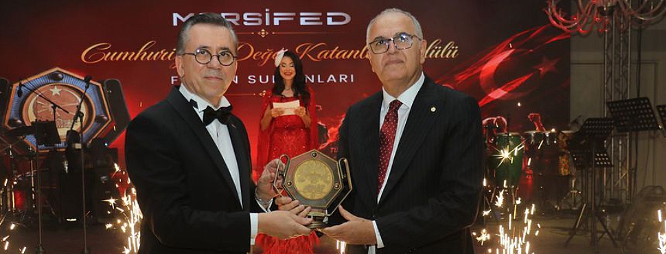 Filenin Sultanları’na “Cumhuriyete Değer Katanlar” Ödülü
